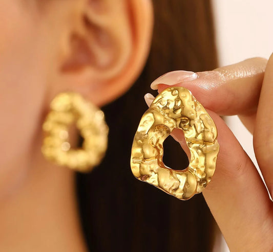 Aretes rúnicos